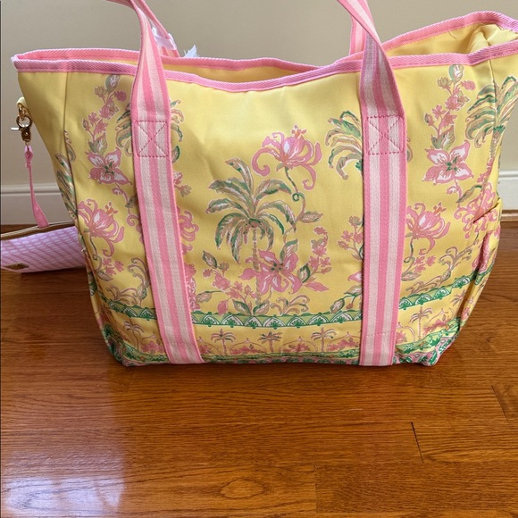 NWT Lilly Pulitzer Tropical Oasis Large Cooler Bag Canvas Tote w/ Matching Pouch - Picture 5 of 16